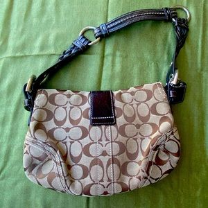 Coach hobo style handbag G060-6171